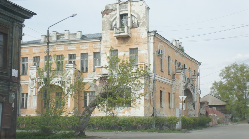 В Бийске выставили на торги здание бомбоубежища